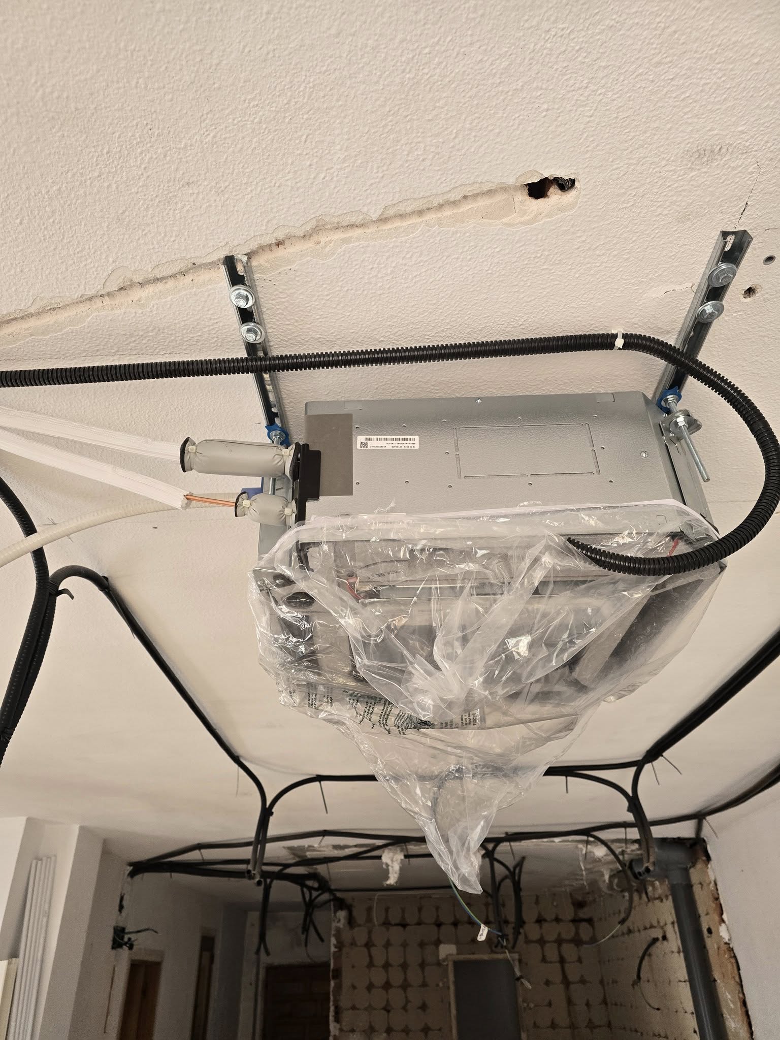 Multi-Stage Air Conditioning Installation – Costa Blanca