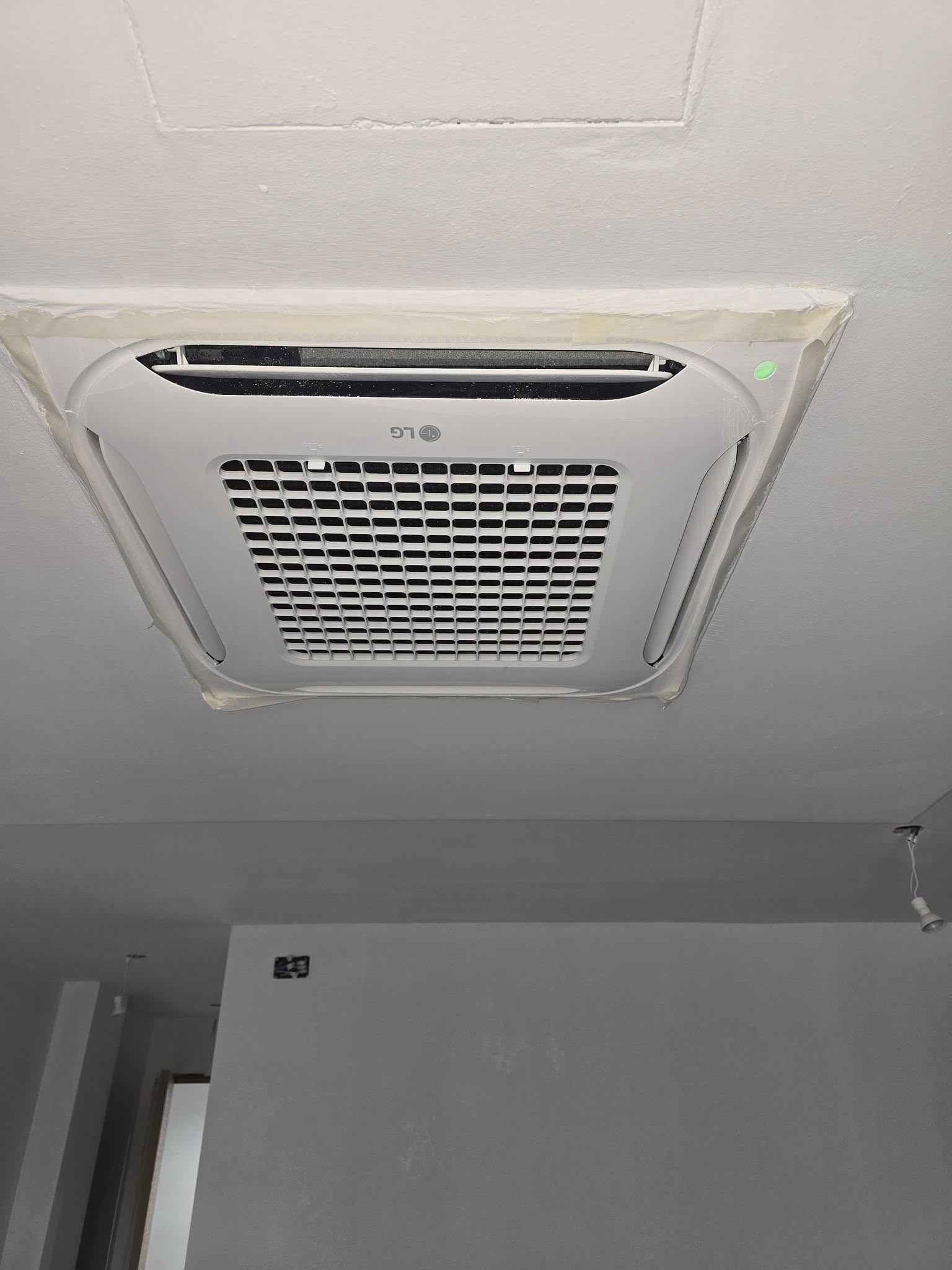 Multi-Stage Air Conditioning Installation – Costa Blanca