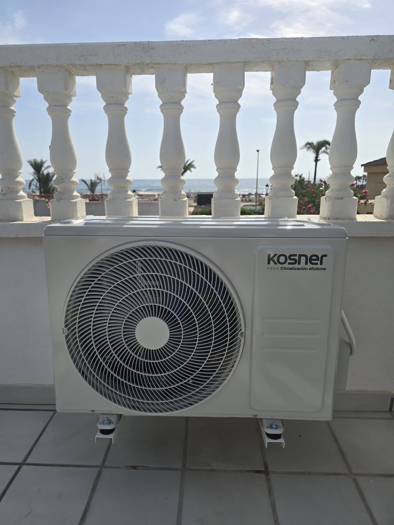 Kosner air conditioning unit professionally installed at a Costa Blanca property